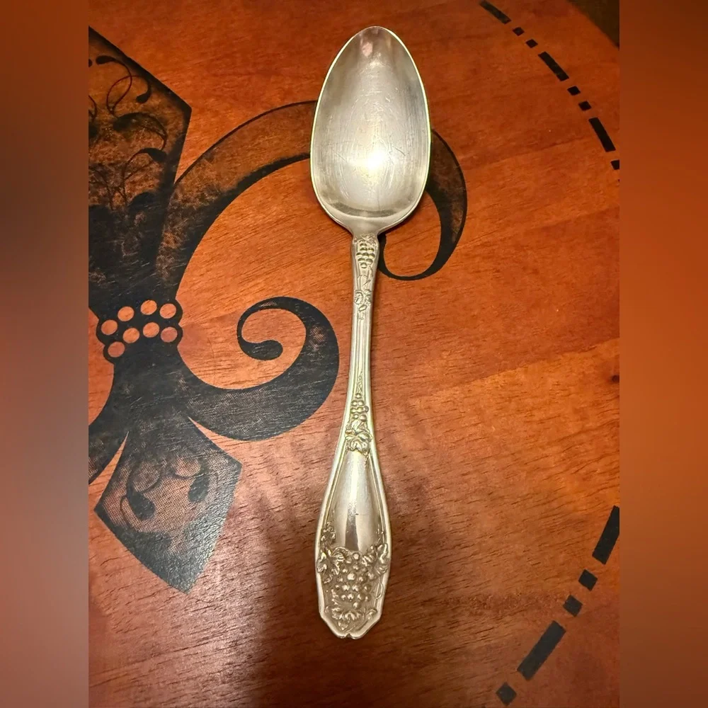 International Silver Company add touch